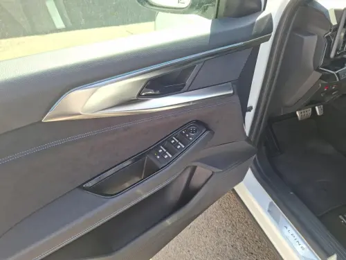 Renault Espace Espace E-Tech hybrid 200 esprit Alpine - Photo 8