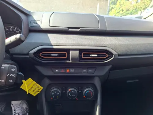 Dacia Sandero TCe 90 Stepway Essential - Photo 17