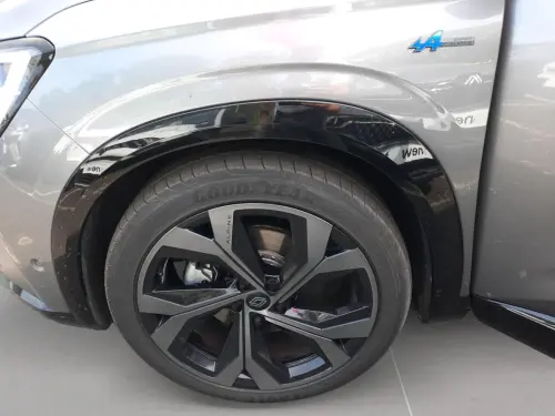 Renault Austral E-Tech hybrid 200 Iconic esprit Alpine - Photo 8
