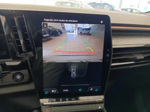 Renault Austral E-Tech hybrid 200 Techno - Photo 19