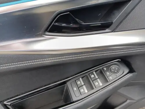Renault Austral E-Tech hybrid 200 Iconic - Photo 10