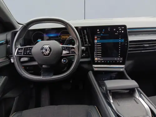Renault Austral E-Tech hybrid 200 Iconic - Photo 11