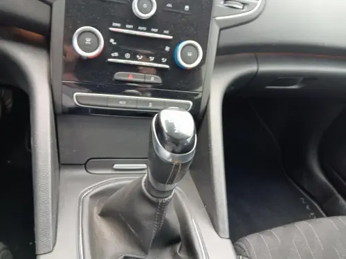 Renault Talisman estate Talisman Estate dCi 130 Energy Limited - Photo 13