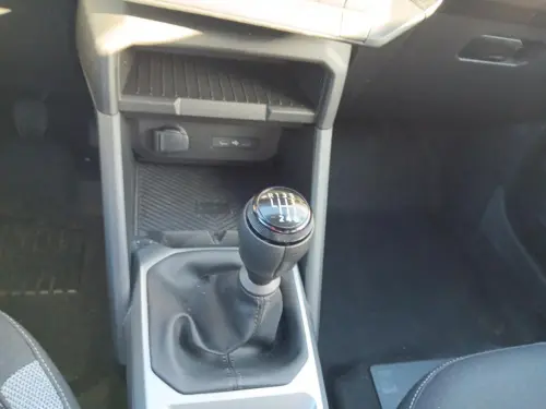 Dacia Duster Mild Hybrid 140 Journey - Photo 14