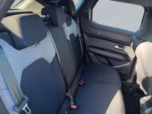 Dacia Duster Mild Hybrid 140 Journey - Photo 17