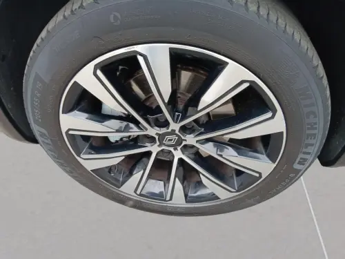 Renault Austral E-Tech hybrid 200 Techno - Photo 8