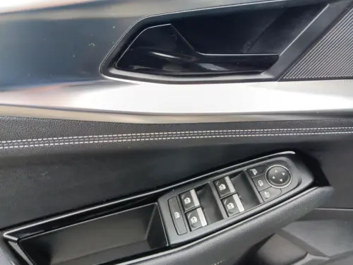 Renault Austral E-Tech hybrid 200 Techno - Photo 10
