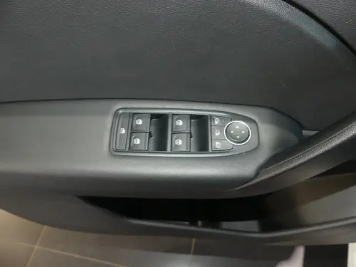 Renault Captur TCe 100 GPL Evolution - Photo 8