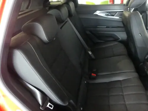 Renault Austral E-Tech hybrid 200 Iconic - Photo 8