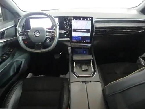 Renault Austral E-Tech hybrid 200 Iconic - Photo 11