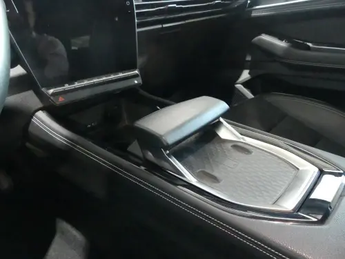 Renault Austral E-Tech hybrid 200 Iconic - Photo 16