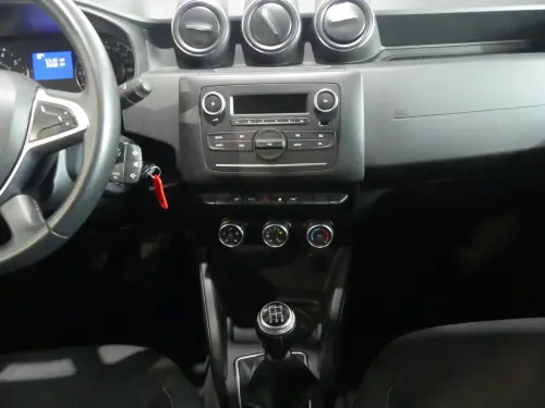Dacia Duster ECO-G 100 4x2 Confort - Photo 12
