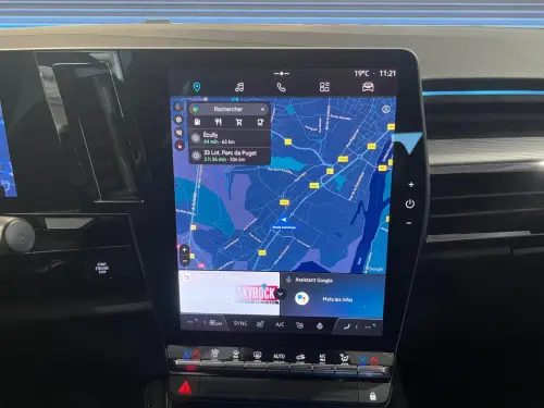 Renault Austral E-Tech hybrid 200 Iconic - Photo 15
