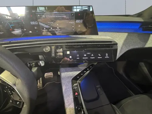 Peugeot 3008 Hybrid 136 e-DCS6 GT - Photo 14