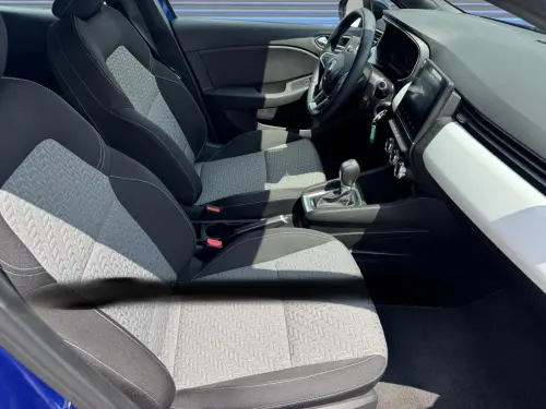 Renault Clio Clio E-Tech 140 Limited - Photo 16