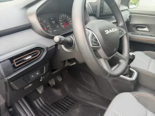 Dacia Jogger ECO-G 100 5 places Extreme - Photo 21