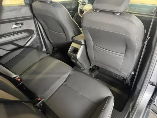 Dacia Duster TCe 130 4x4 Extreme - Photo 23