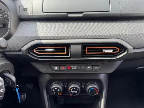 Dacia Sandero ECO-G 100 Stepway Essential - Photo 20