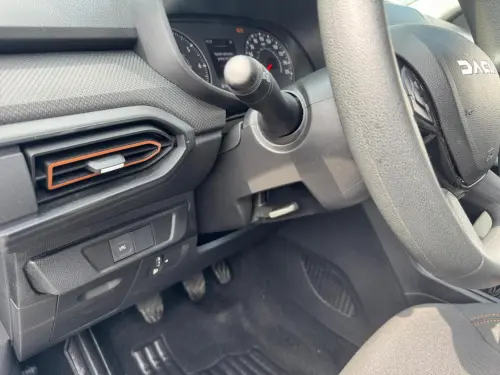 Dacia Sandero ECO-G 100 Stepway Essential - Photo 23