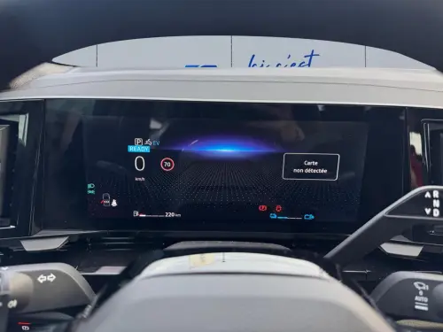 Renault Austral E-Tech hybrid 200 Evolution - Photo 13