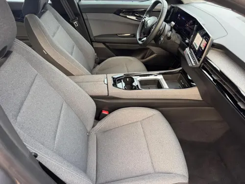 Renault Austral E-Tech hybrid 200 Evolution - Photo 16