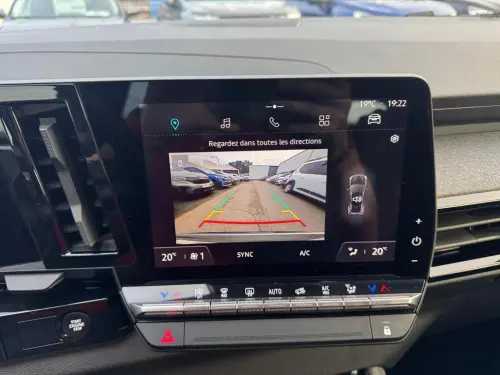 Renault Austral E-Tech hybrid 200 Evolution - Photo 20