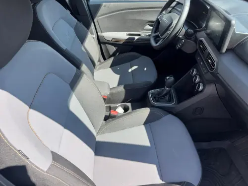 Dacia Jogger Hybrid 140 7 places GSR2 Extreme + - Photo 16