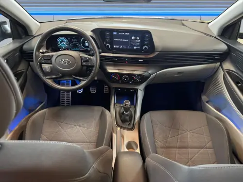 Hyundai Bayon 1.0 T-GDi 100 Hybrid 48V Intuitive - Photo 11