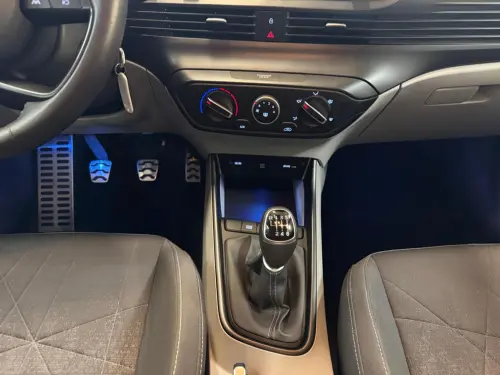 Hyundai Bayon 1.0 T-GDi 100 Hybrid 48V Intuitive - Photo 14