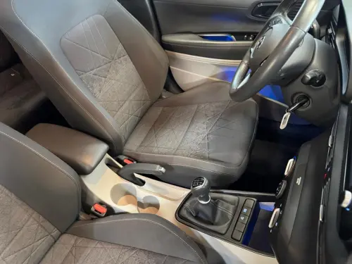 Hyundai Bayon 1.0 T-GDi 100 Hybrid 48V Intuitive - Photo 22