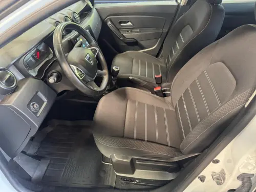 Dacia Duster Blue dCi 115 4x4 Confort - Photo 9