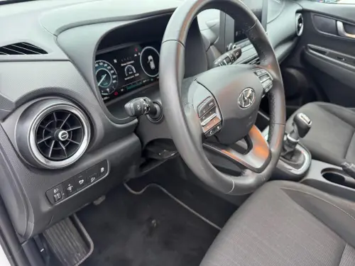 Hyundai Kona 1.0 T-GDi 120 Hybrid 48V Intuitive - Photo 21