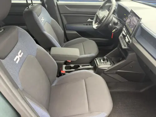 Dacia Duster Hybrid 140 Expression - Photo 16