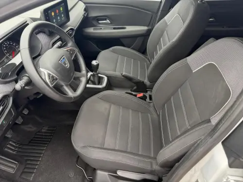 Dacia Jogger ECO-G 100 5 places Confort - Photo 9