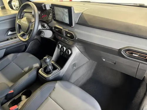 Dacia Jogger ECO-G 100 7 places GSR2 Extreme + - Photo 22