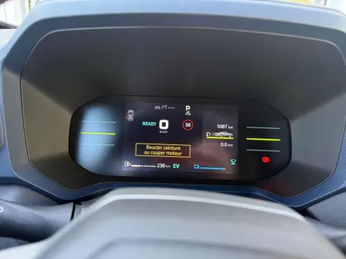 Dacia Duster Hybrid 140 Journey - Photo 13
