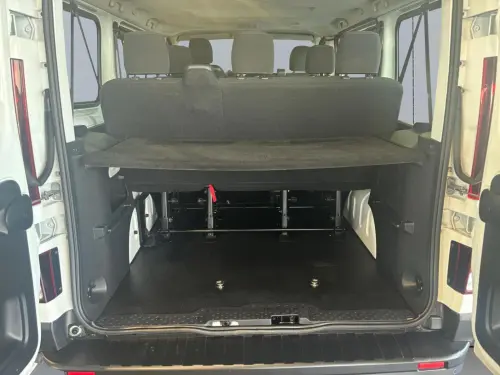 Renault Trafic Trafic Combi L1 dCi 120 S&S Zen - Photo 16