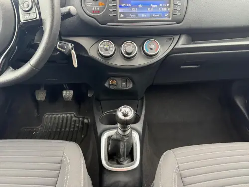 Toyota Yaris Yaris 110 VVT-i France - Photo 14