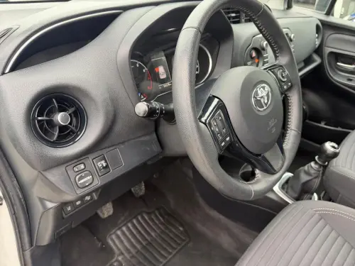 Toyota Yaris Yaris 110 VVT-i France - Photo 22