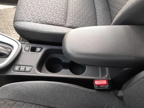 Toyota Yaris Yaris Cross Hybride 116h 2WD Dynamic - Photo 22