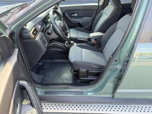 Dacia Duster TCe 150 4x2 EDC Extreme - Photo 9