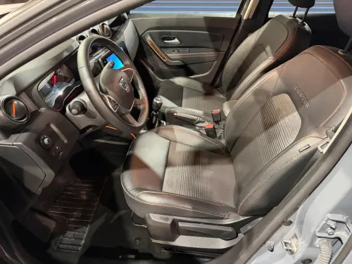 Dacia Duster ECO-G 100 4x2 SL Extreme - Photo 9