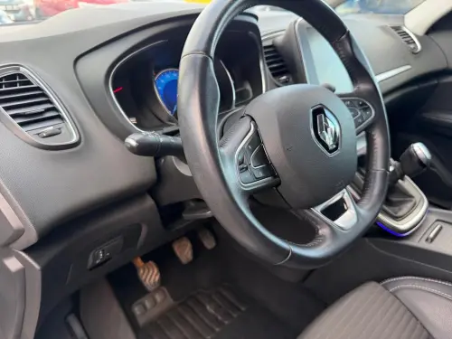 Renault Scenic Scenic TCe 115 Energy Zen - Photo 22