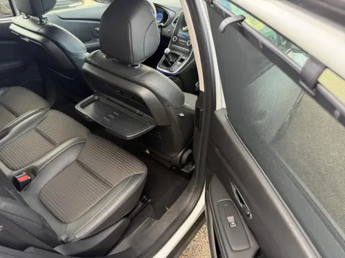 Renault Scenic Scenic TCe 115 Energy Zen - Photo 24