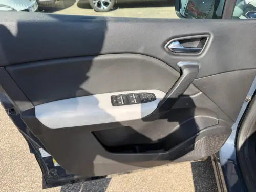 Renault Captur E-Tech Plug-in 160 Intens - Photo 10