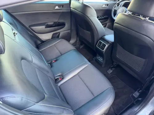 Kia Sportage 1.6 CRDi 136ch MHEV ISG BVM6 4x2 Black Edition - Photo 24