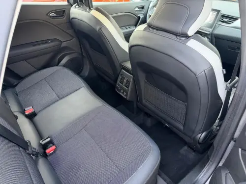 Renault Captur E-Tech 145 - 21 Intens - Photo 24