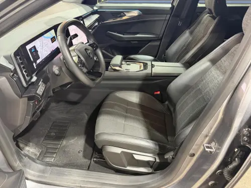 Renault Austral E-Tech hybrid 200 Techno - Photo 9