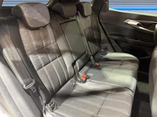 Renault Austral E-Tech hybrid 200 Techno - Photo 17