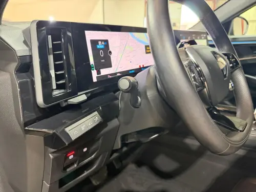 Renault Austral E-Tech hybrid 200 Techno - Photo 21